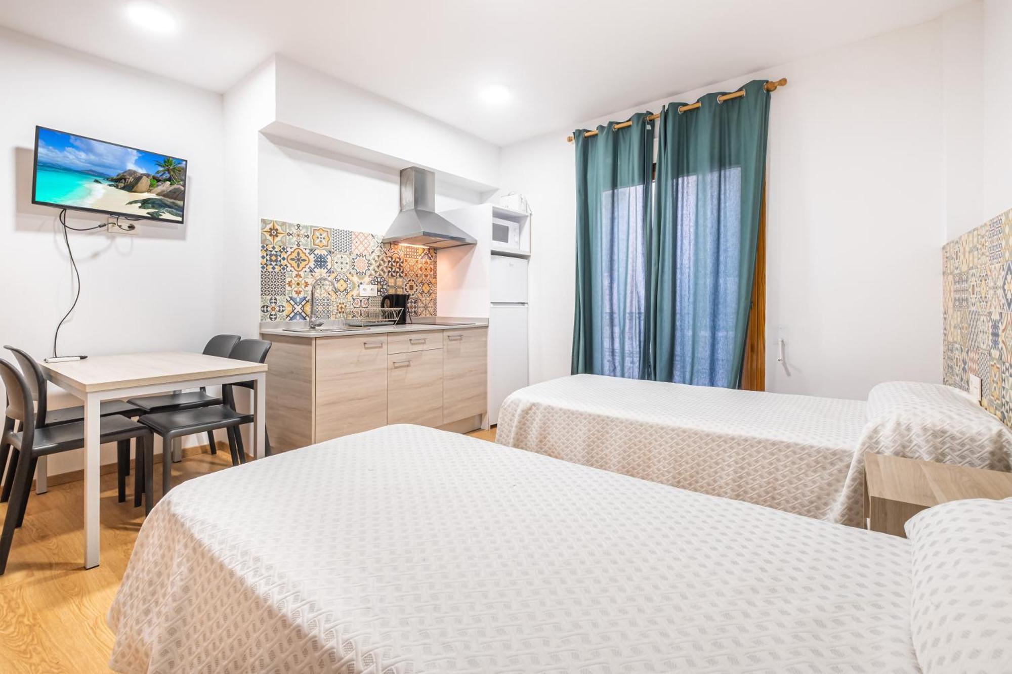 Apartamentos El Castell (Adults Only) Μπένιντορμ Εξωτερικό φωτογραφία