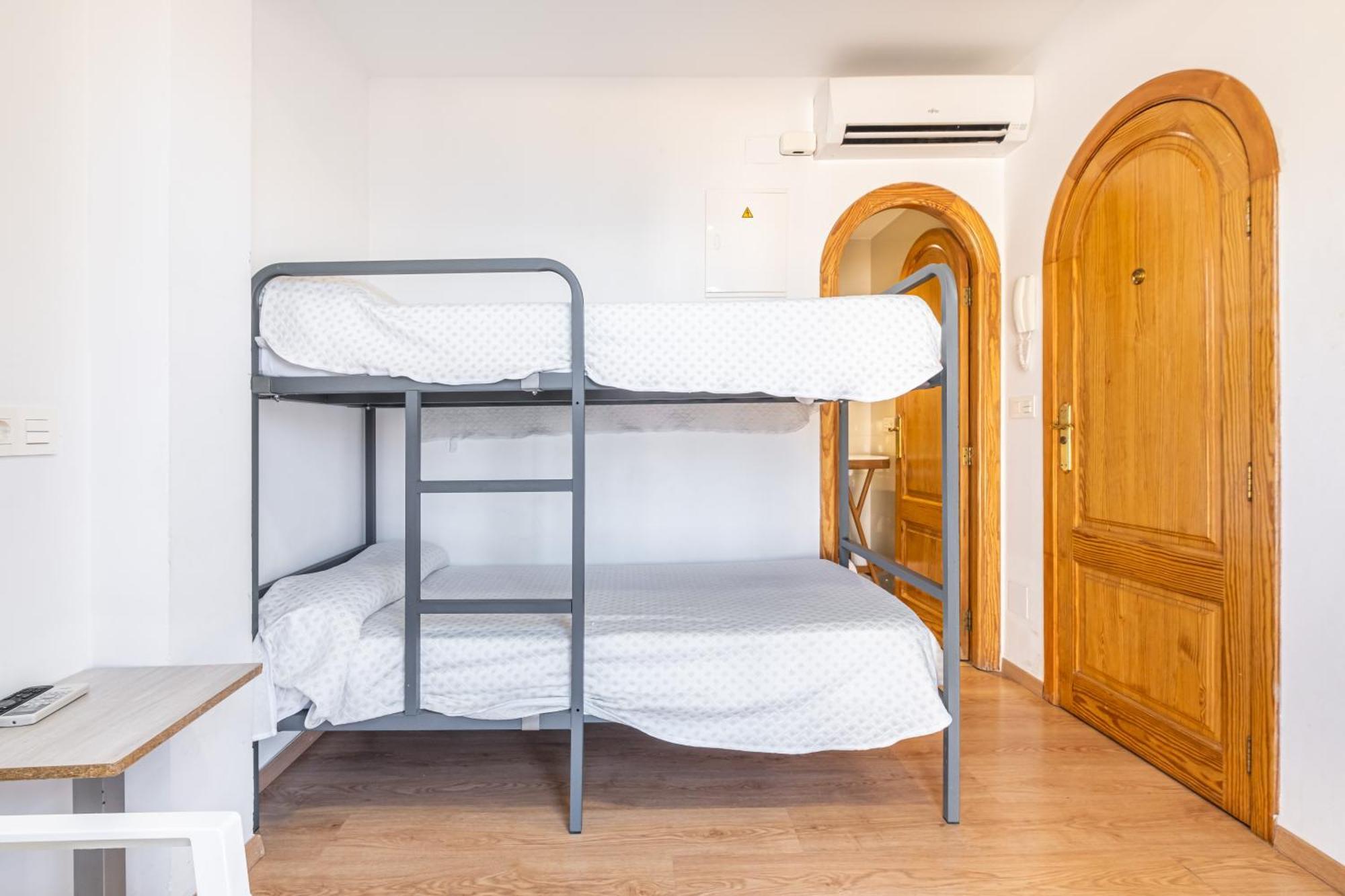 Apartamentos El Castell (Adults Only) Μπένιντορμ Εξωτερικό φωτογραφία